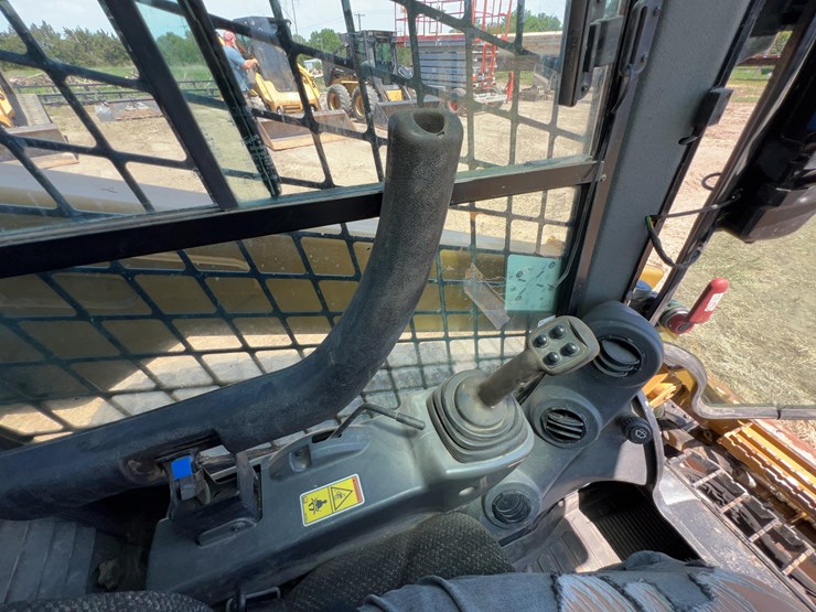 2019-caterpillar-289d-image-23