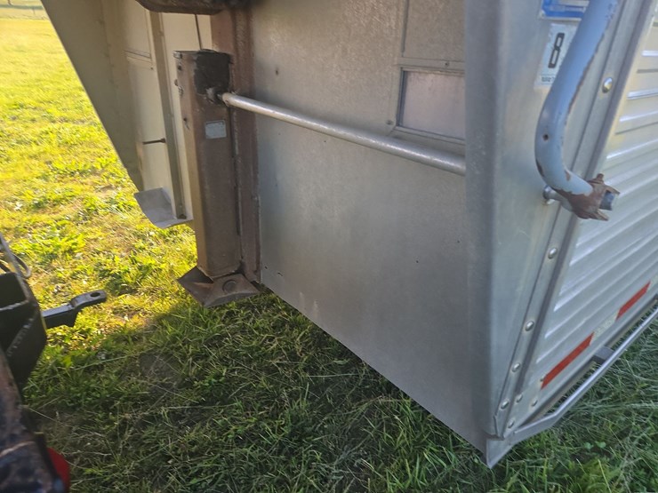 2002-eby-ruffneck-8'x24'-aluminum-livestock-trailer-image-25