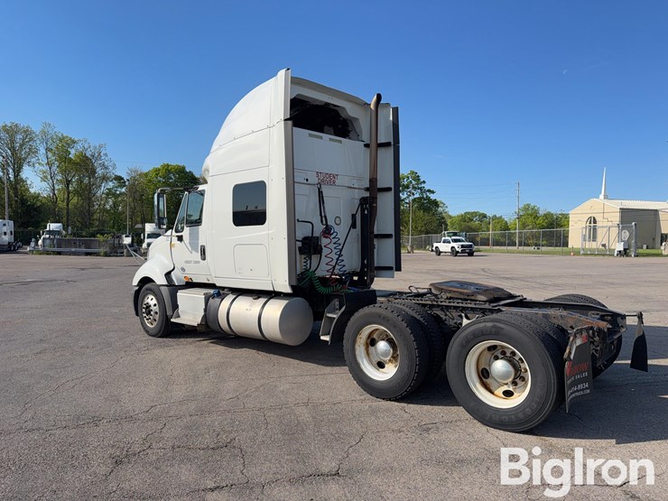 2017-international-prostar-image-7