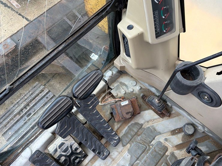 caterpillar-307c-image-52