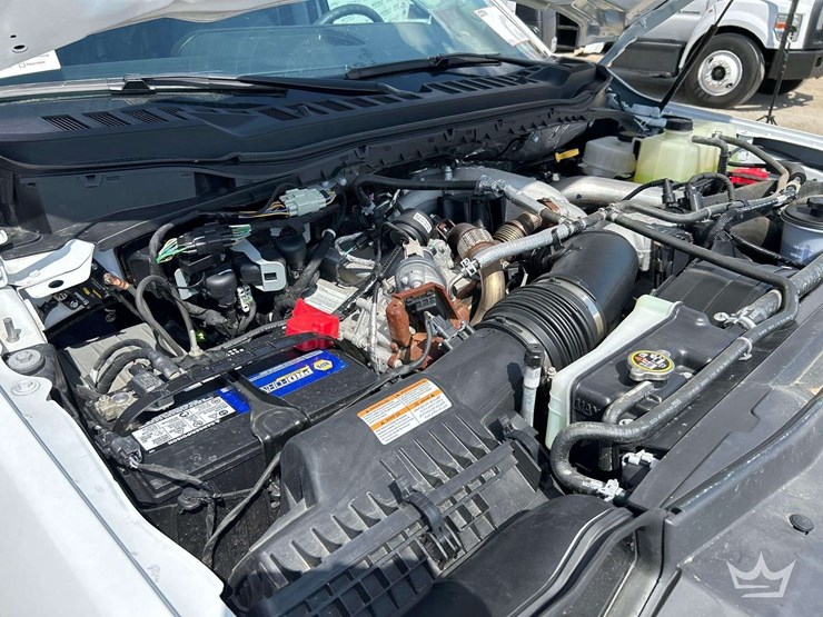 2023-ford-f550-image-8