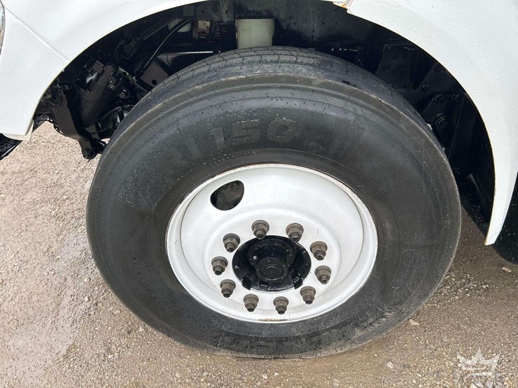 2015-ford-f750-image-33