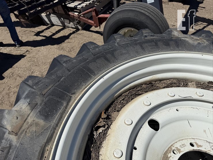 2x-michelin-radial-x-agribib-420/80r46-tires-on-10-image-15