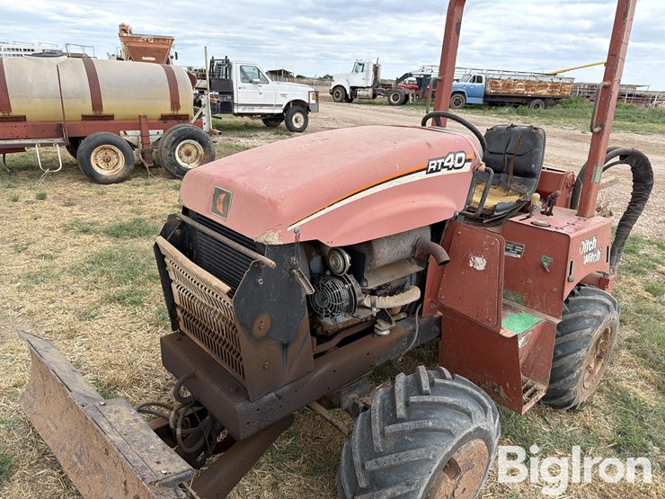 2004-ditch-witch-rt40-image-11