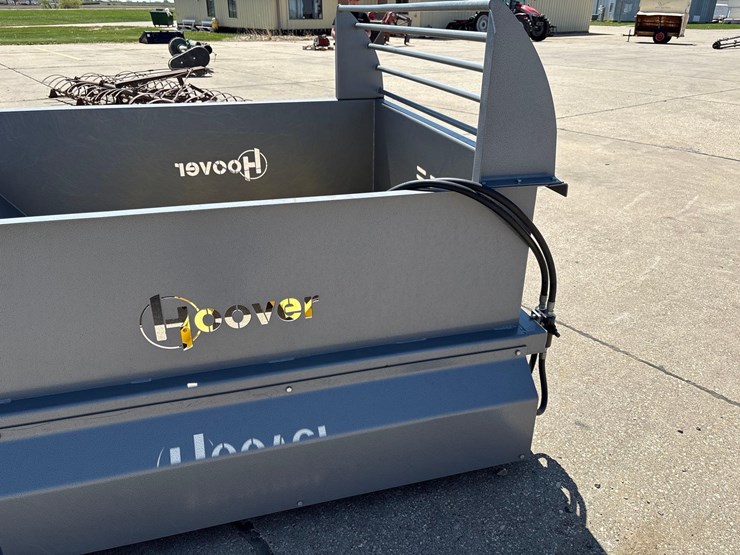 like-new-hoover-skidloader-bale-processor-image-13
