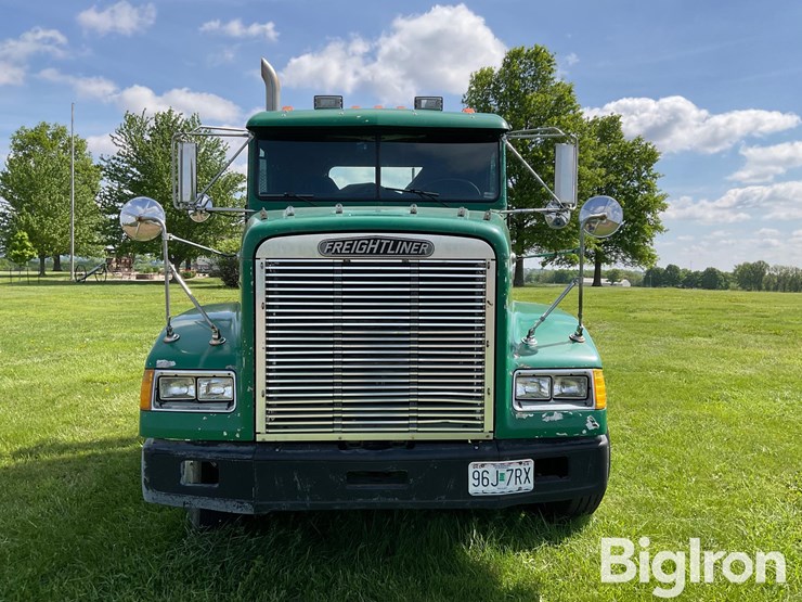 1994-freightliner-fld120-image-2