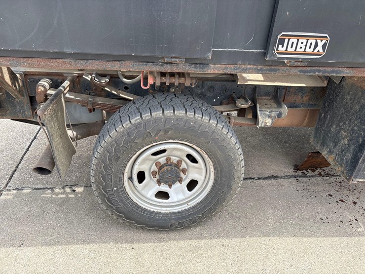 2015-ford-f350-image-32