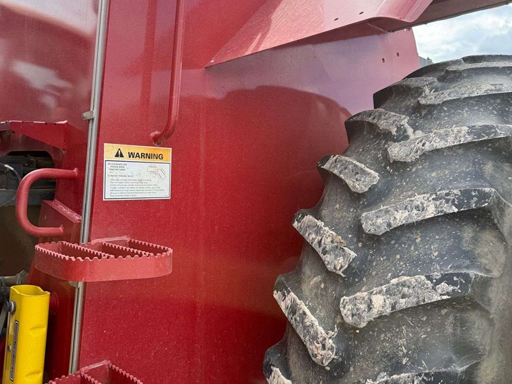 2012-case-ih-350-image-26