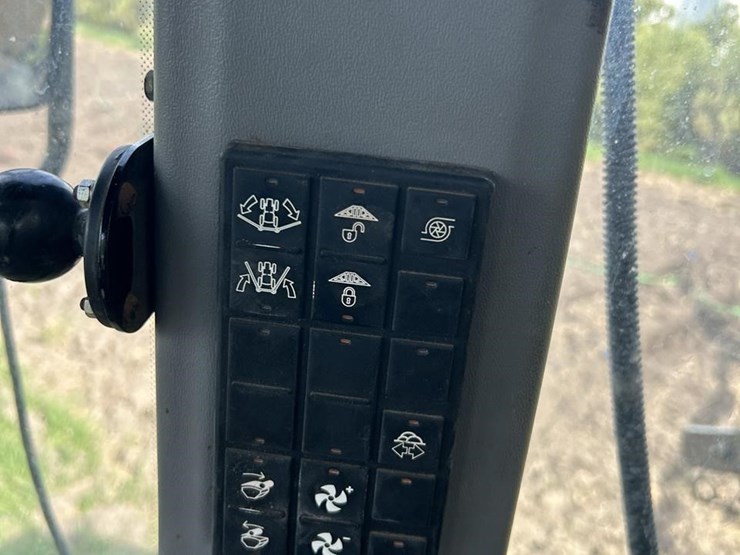 ag-chem-terra-gator-8244-image-93