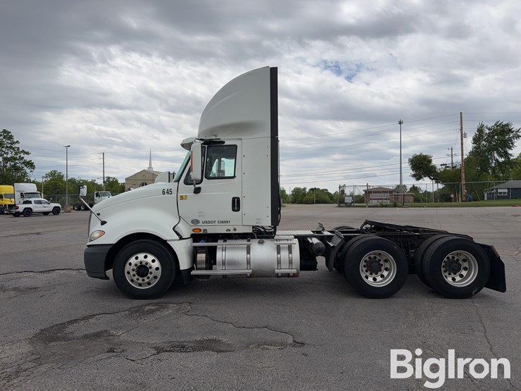 2015-international-prostar-image-8