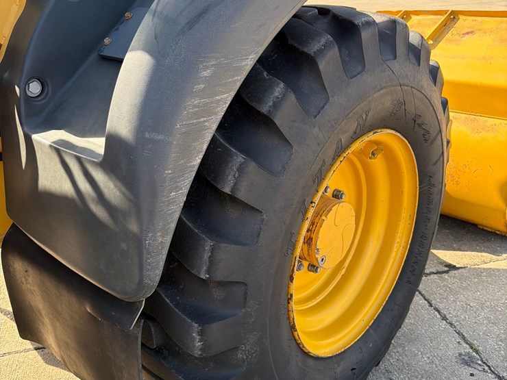 deere-344l-image-19