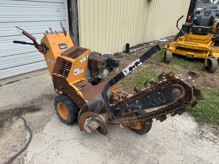 earth-pro-rt130-walk-behind-trencher-unknown-hours-image-2