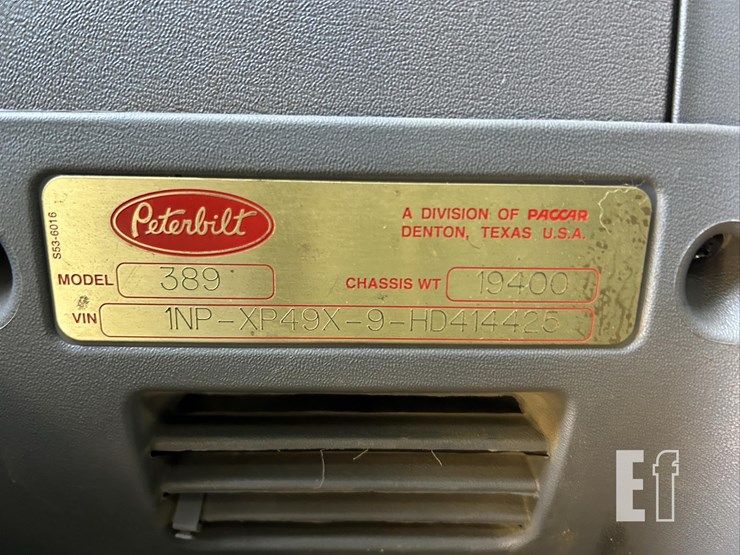 2017-peterbilt-389-image-62