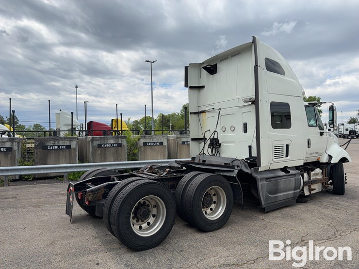 2015-international-prostar-image-5