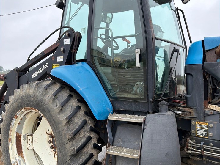 new-holland-tv140-image-31