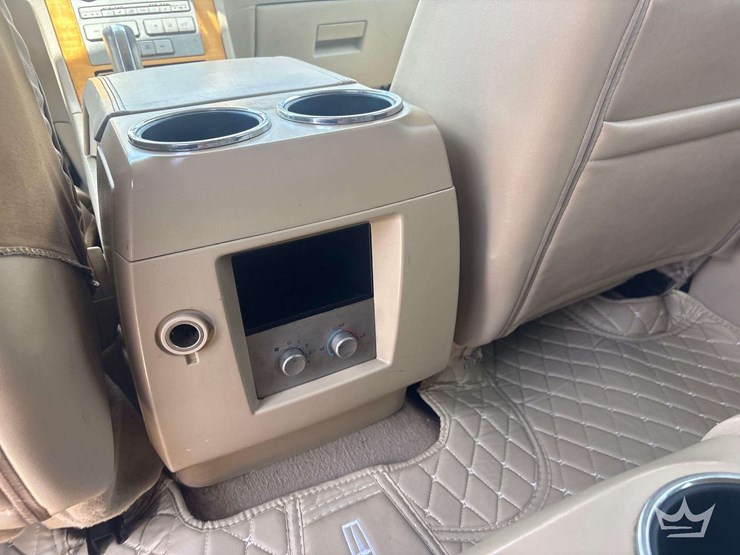 2007-lincoln-navigator-image-10
