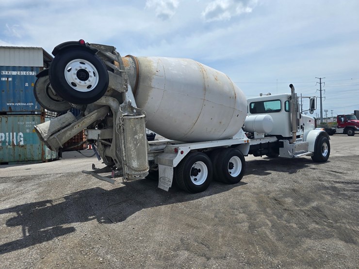 2014-peterbilt-365-image-27