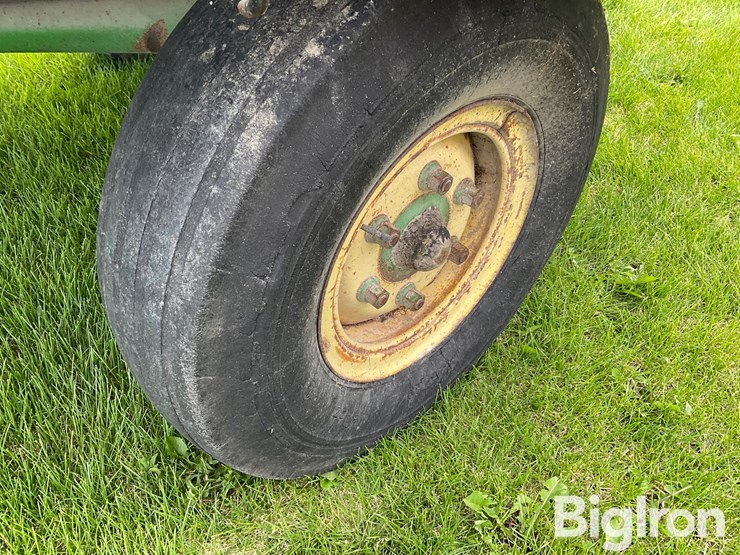 john-deere-sne107-hay-wagon-image-12