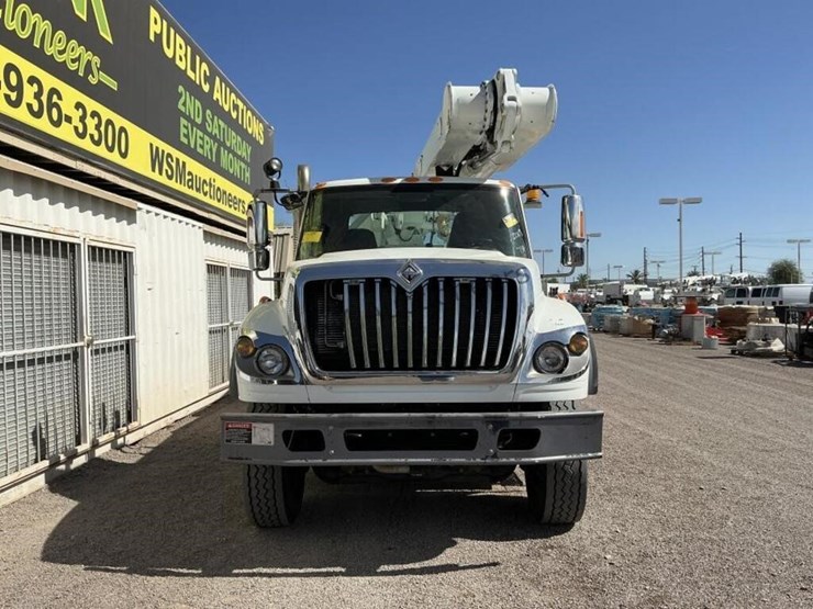 2009-international-workstar-7600-image-3