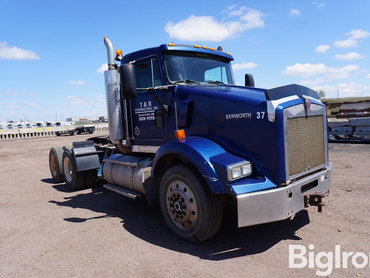1990-kenworth-t600-image-3