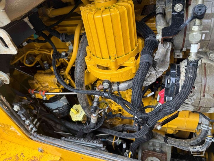2021-deere-850l-wlt-image-14