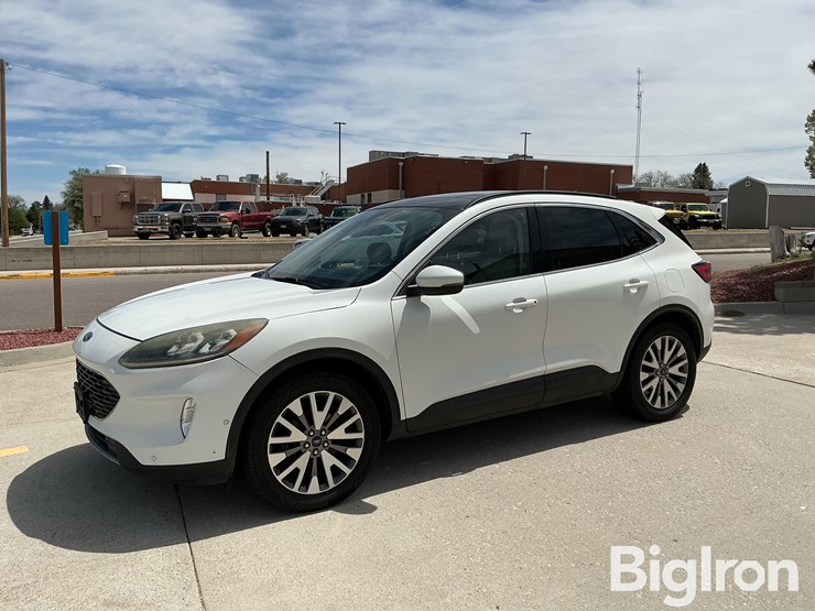 2020-ford-escape-image-1