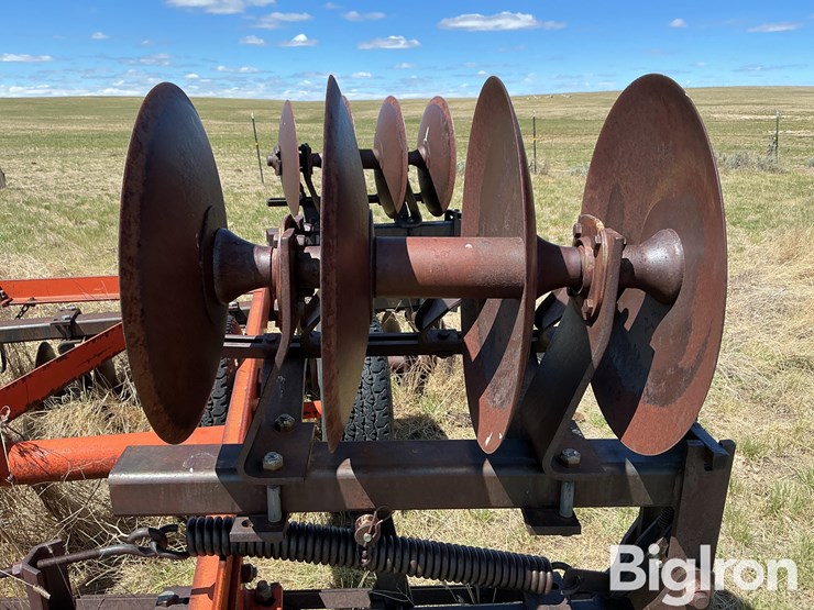 allis-chalmers-2300d-disk-harrow-image-13