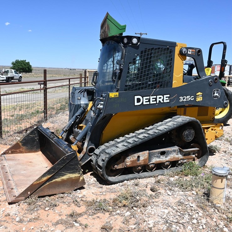 2019 DEERE 325G