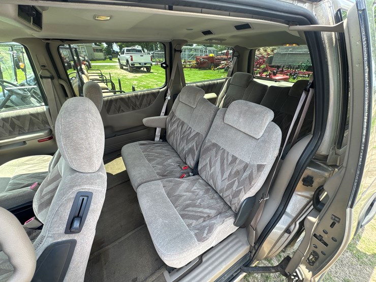 1998-chevrolet-venture-ls-image-6