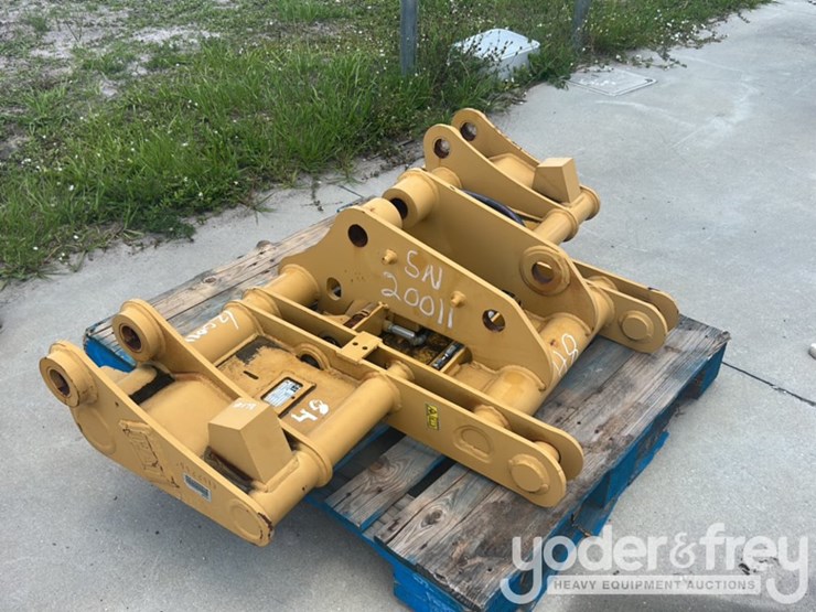 caterpillar-450-image-1