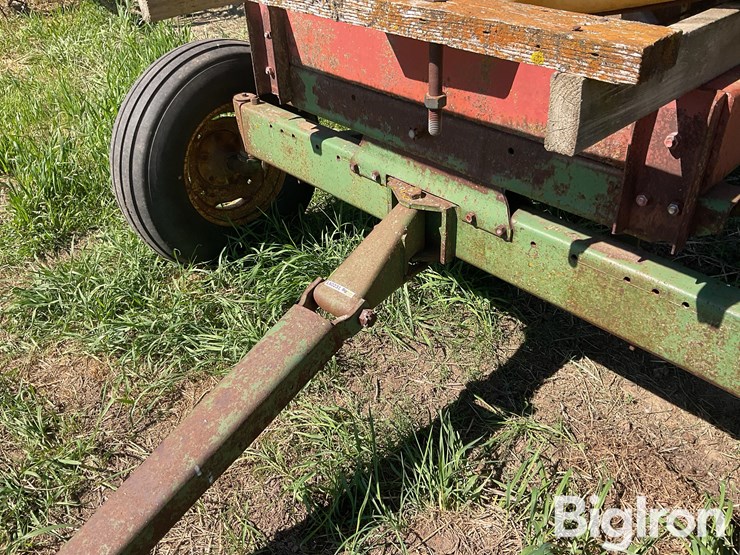 john-deere-1064-image-10