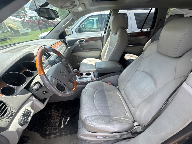 2011-buick-enclave-cxl-image-6