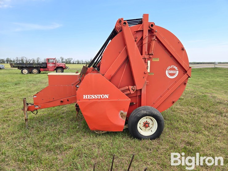 hesston-5800-image-8