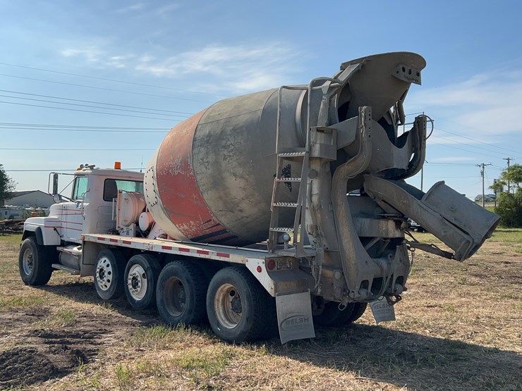 2001-mack-rd600-image-7