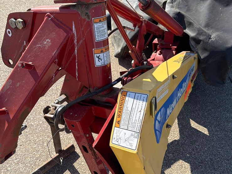 2013-new-holland-h6740-image-20