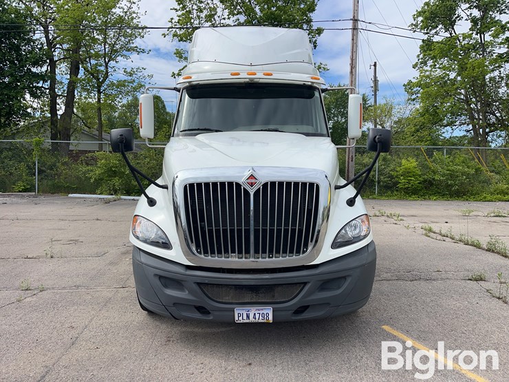 2016-international-prostar-image-2