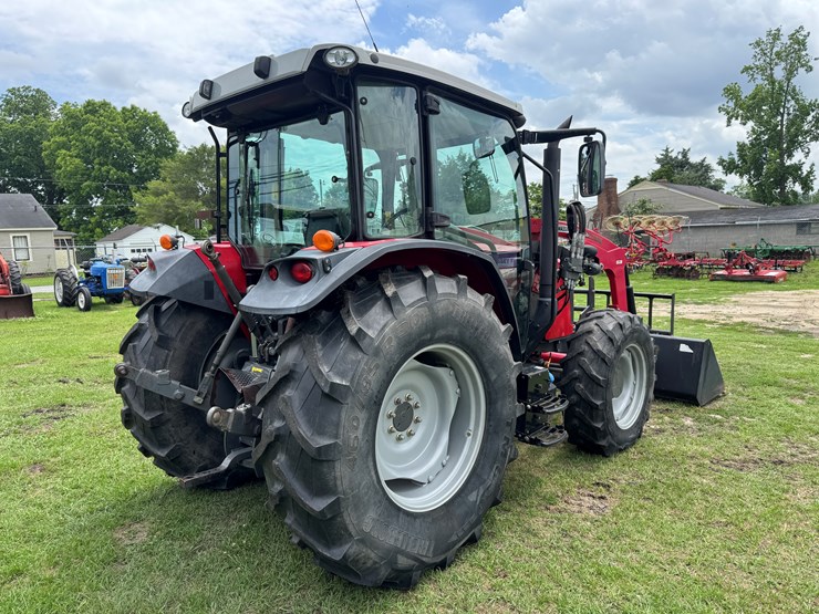 2017-massey-ferguson-4710-image-3
