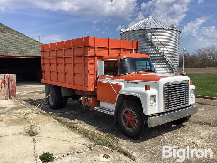 1976-international-loadstar-image-3