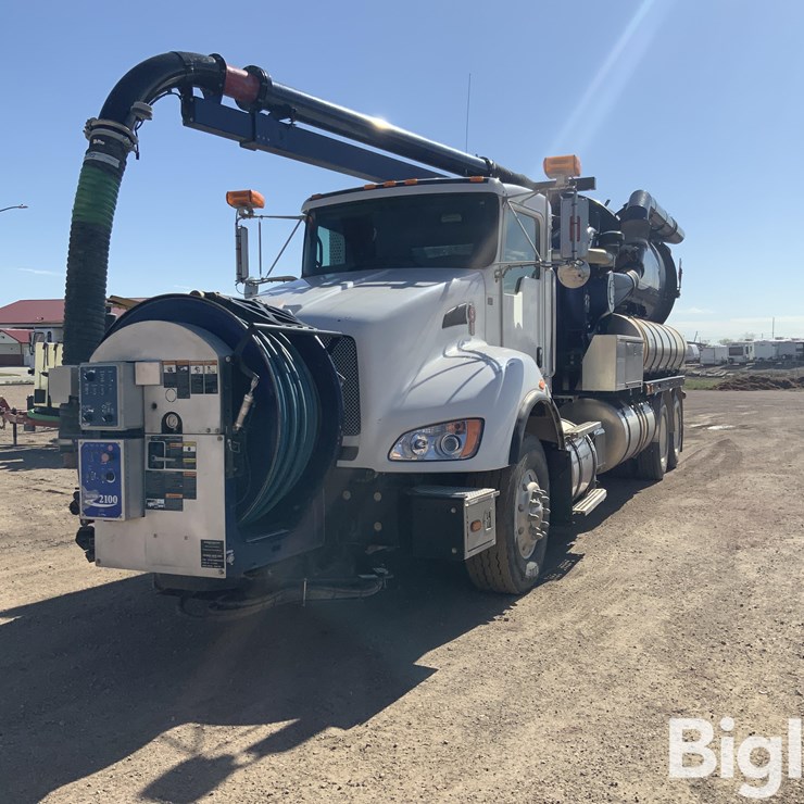 2012 KENWORTH T440