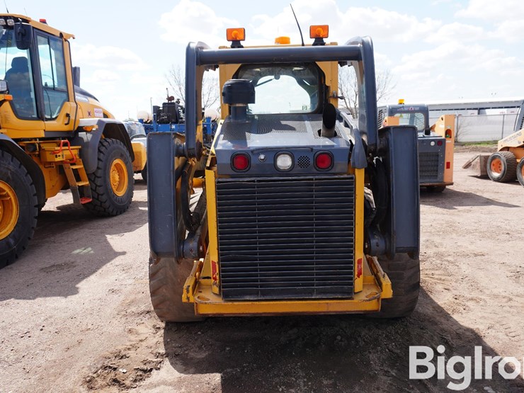 deere-332d-image-6