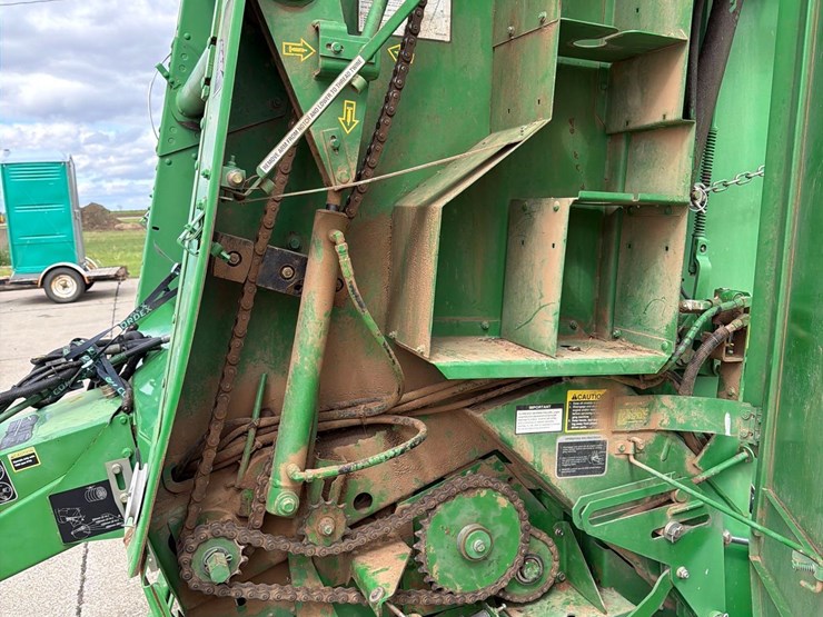 john-deere-568-image-34
