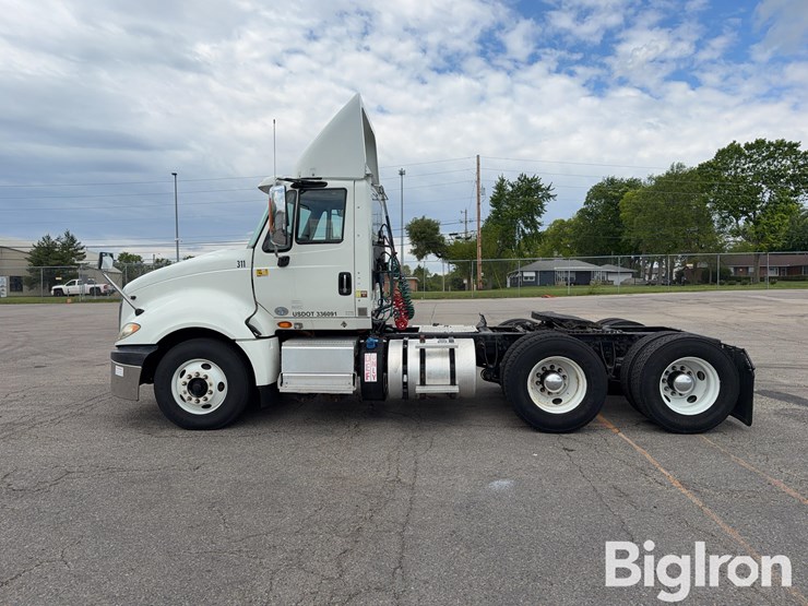 2016-international-prostar-image-8