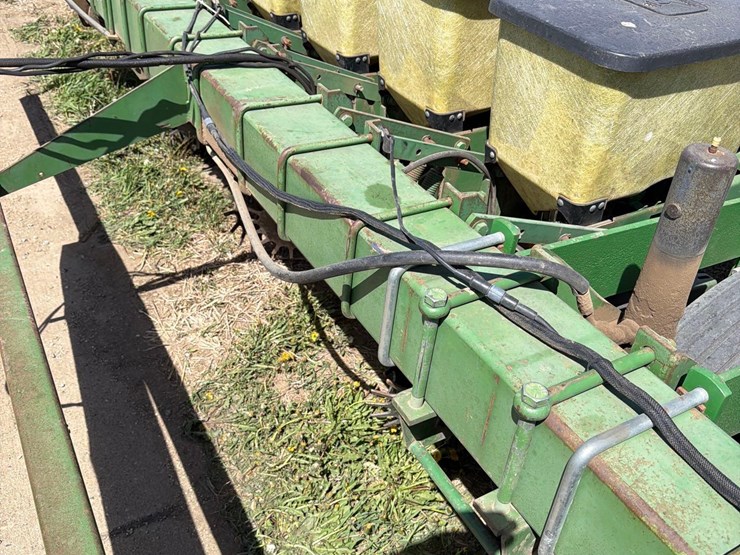 john-deere-7000-image-27