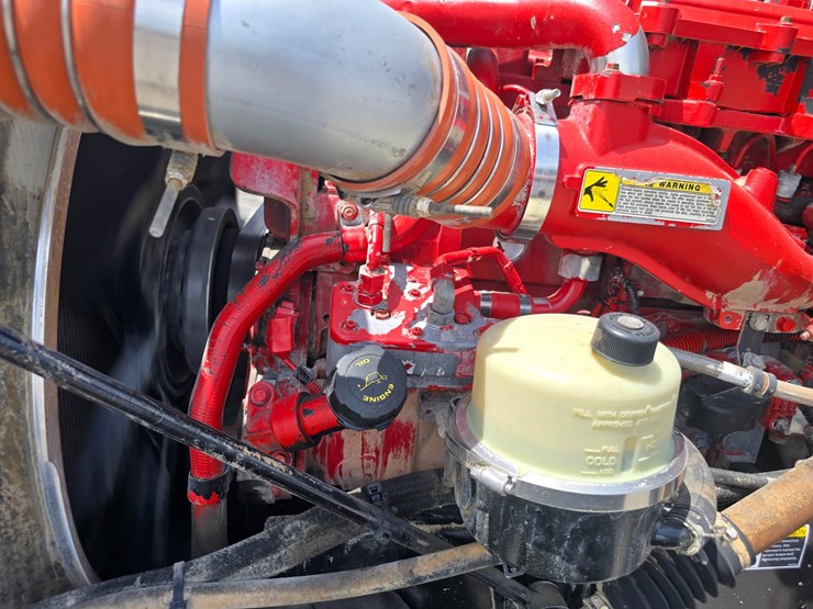 2014-peterbilt-365-image-60