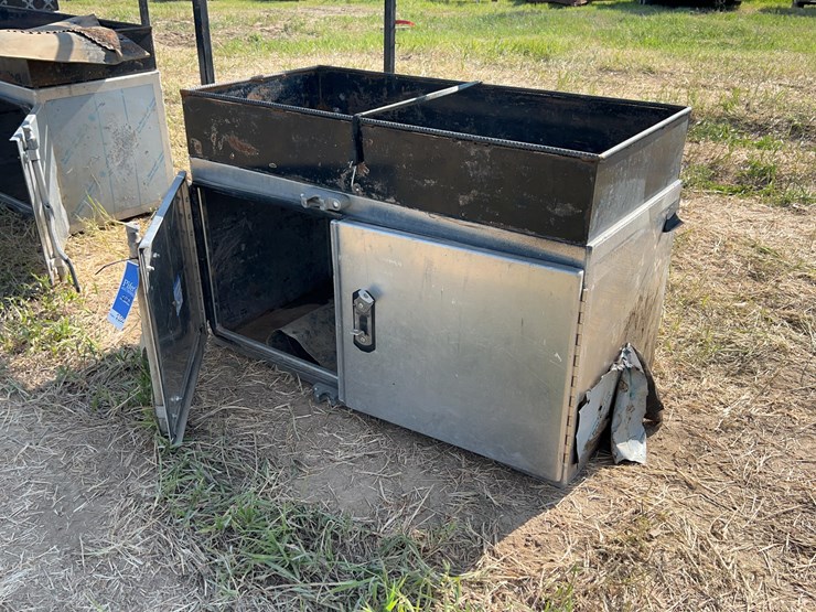 dodge-3500-image-10