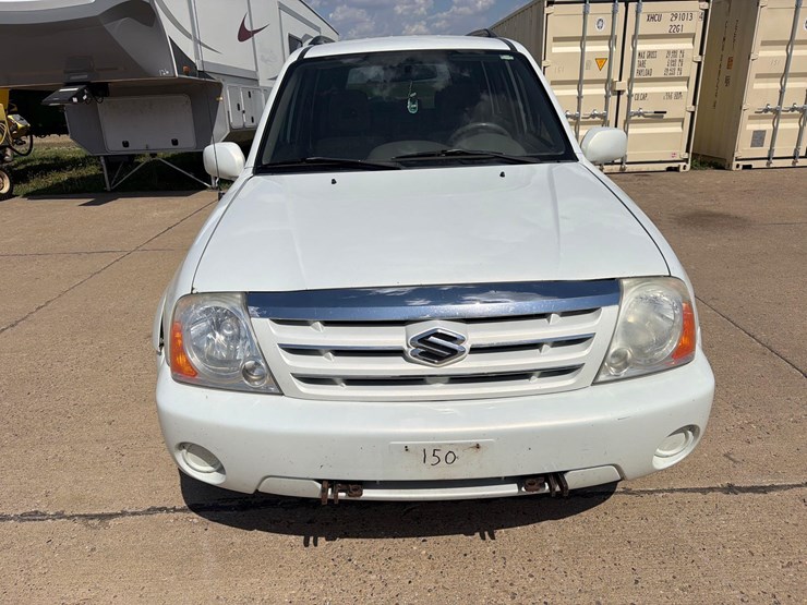 2004-suzuki-xl7-image-2