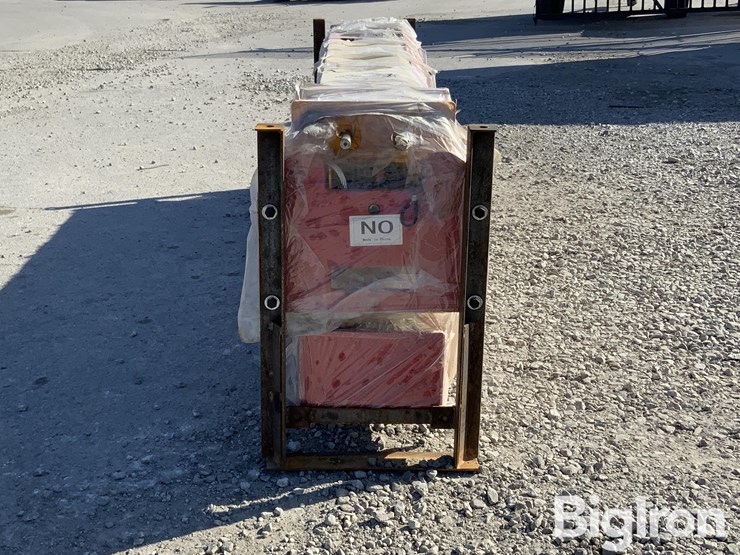 2026-massey-ferguson-730-image-2