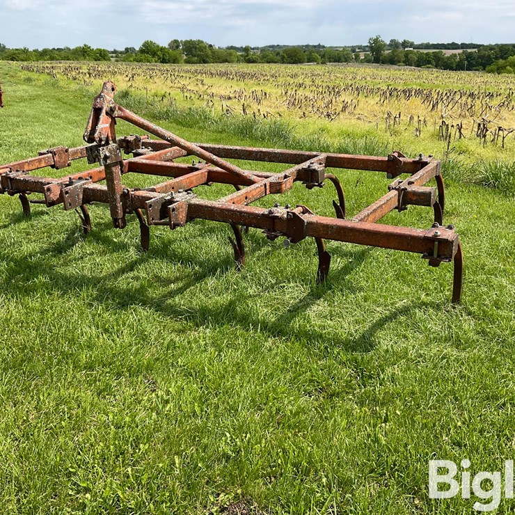 Chisel Plow