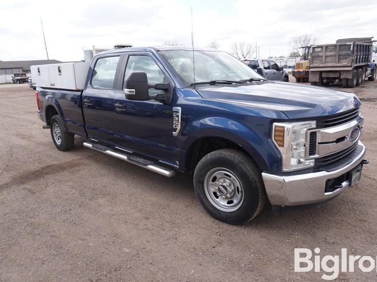 2018-ford-f350-xl-image-3