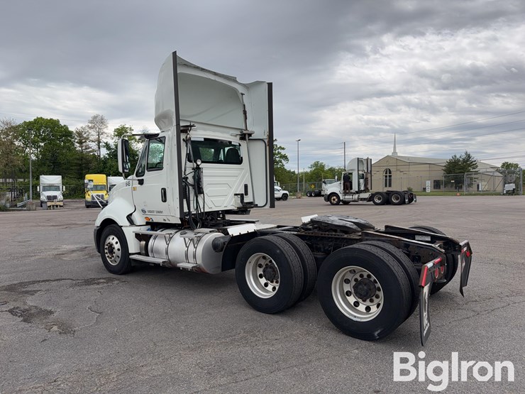 2015-international-prostar-image-7